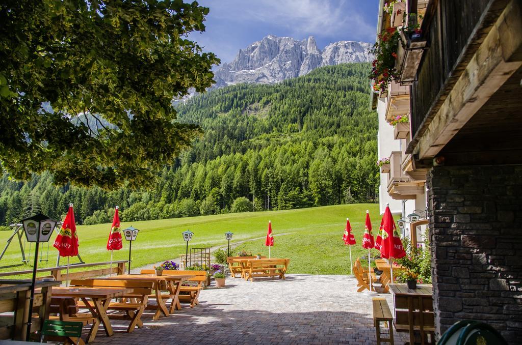 Landgasthof Kreithof Hotel Tristach Bagian luar foto
