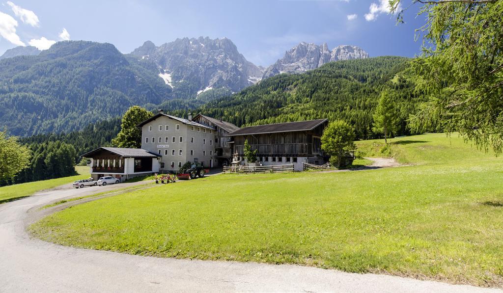 Landgasthof Kreithof Hotel Tristach Bagian luar foto
