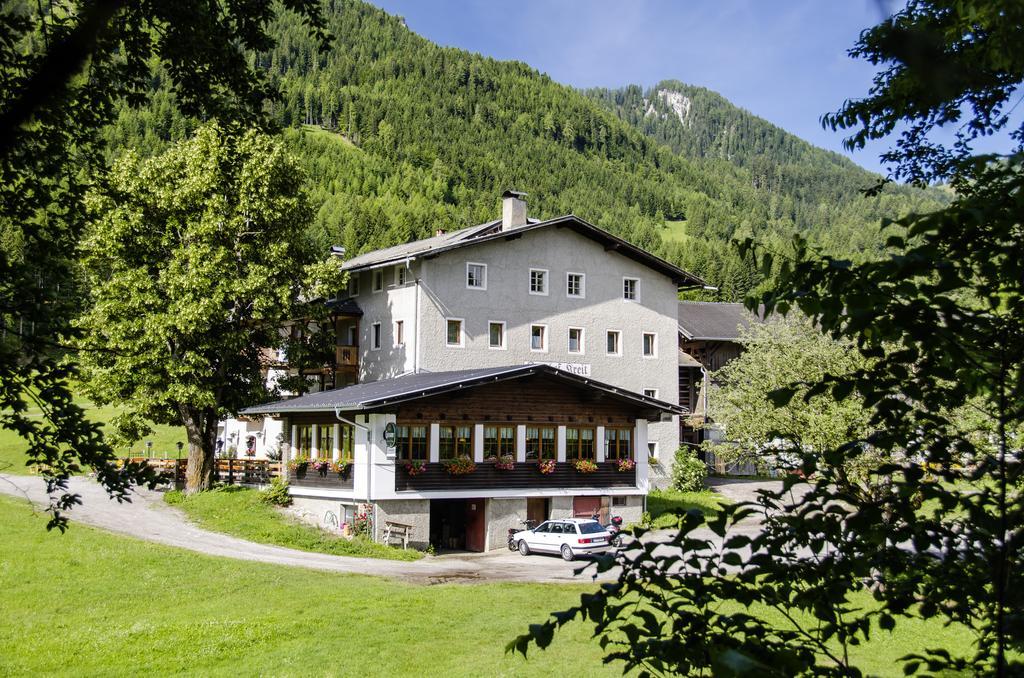 Landgasthof Kreithof Hotel Tristach Bagian luar foto